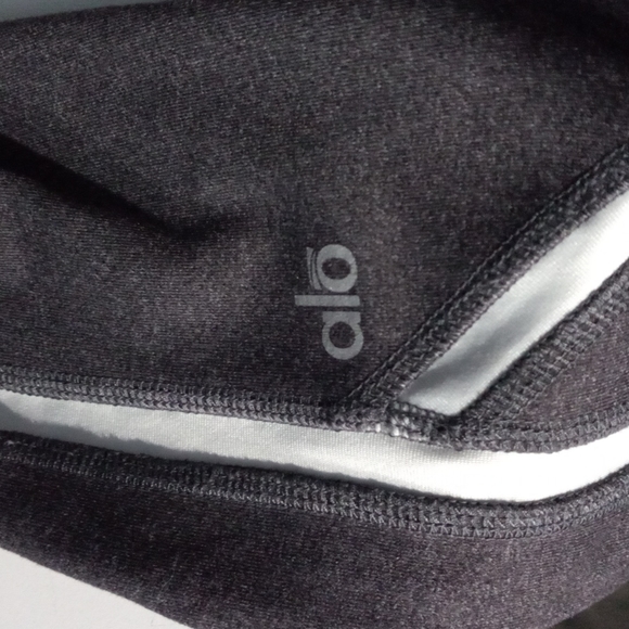 Alo YOGA Continuity Gray White Stripe Leggings - Picture 7 of 8